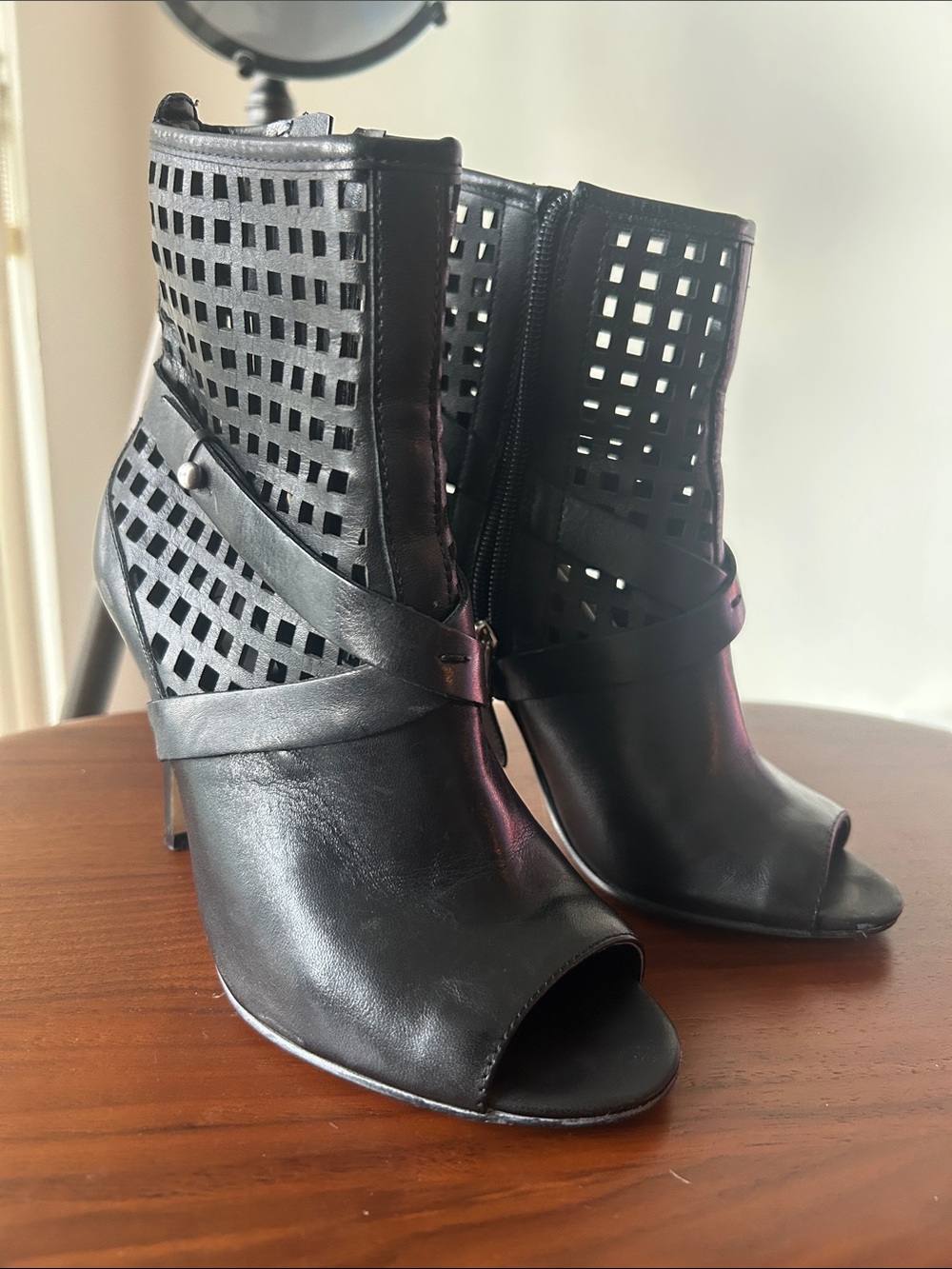 Guess Black Peep Toe Cutout Ankle Boots note: extra pair of heel caps